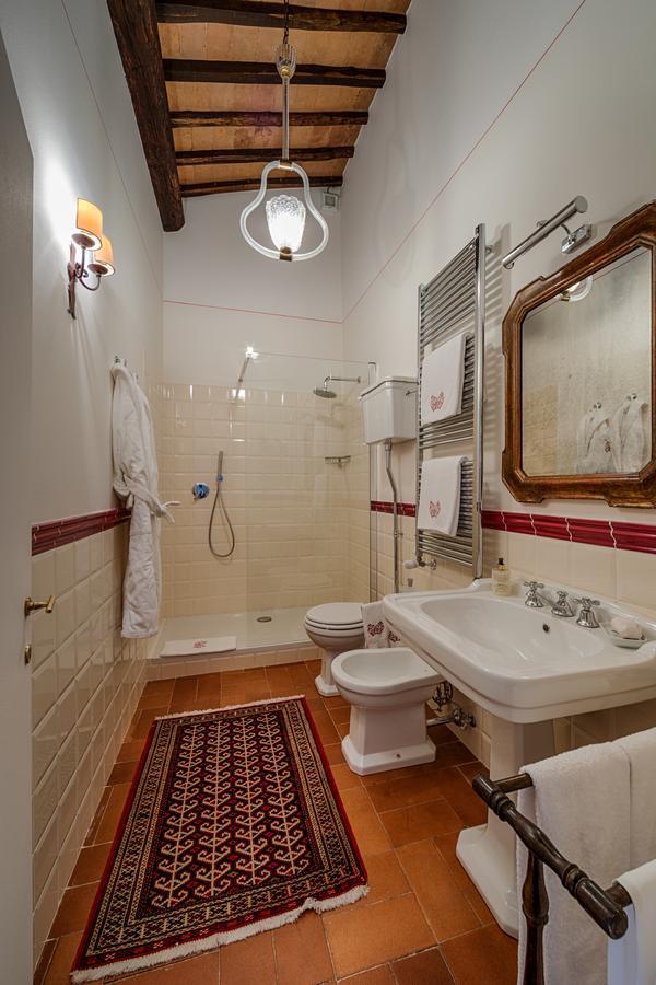 Le Suites Di Castello Di Ama 카이오레인챠안티 외부 사진
